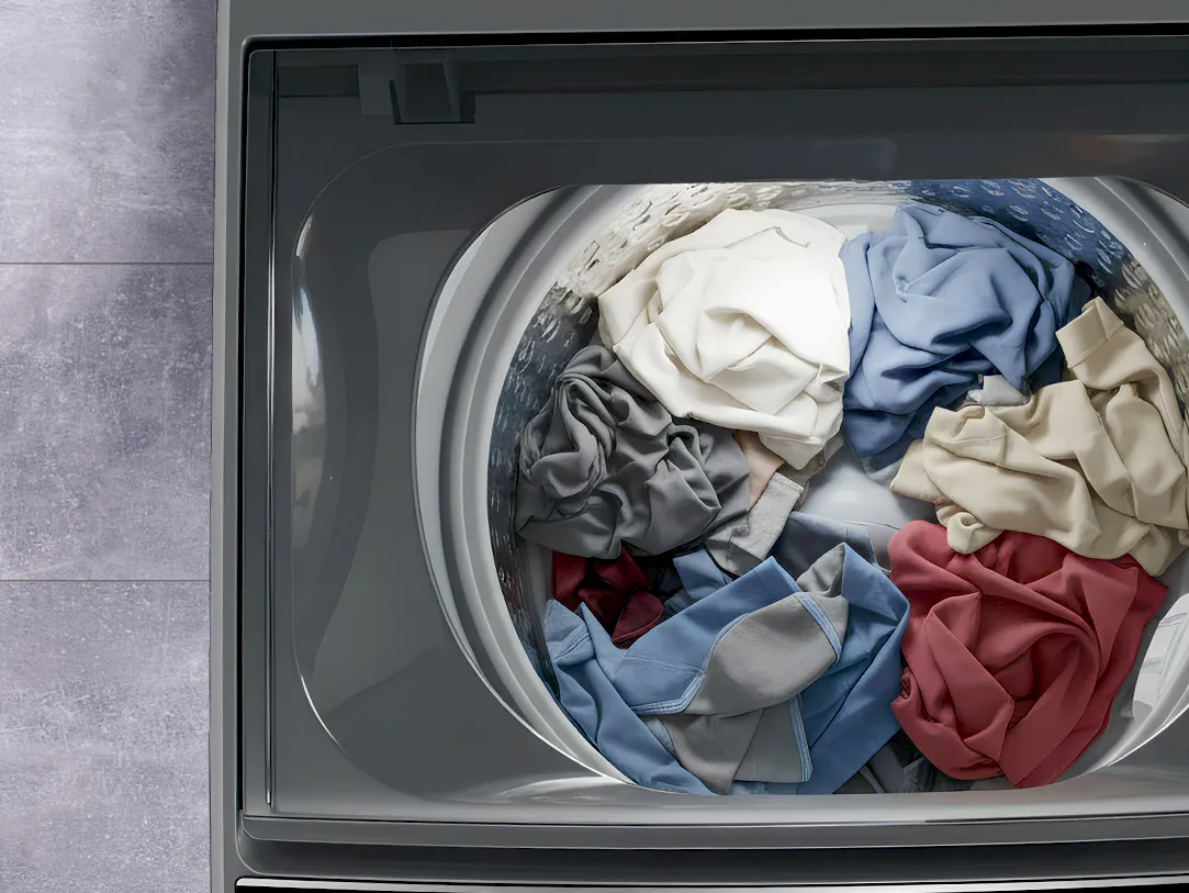 Monitor Washing Effortlessly